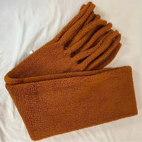 Forever 21 Rust Brown Women's Scarf - Picture 5 of 5